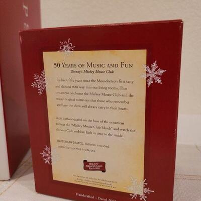 Lot 139: HALLMARK Christmas Ornaments 