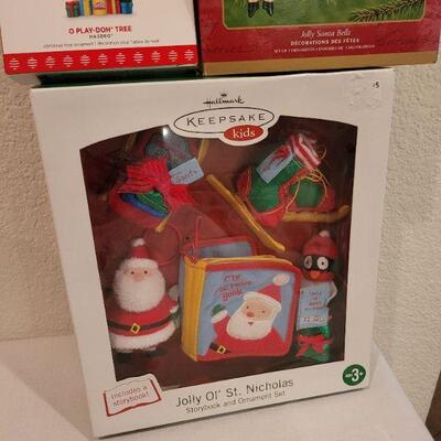 Lot 141: Assorted HALLMARK Christmas Ornaments 