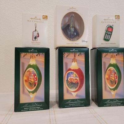 Lot 147: Assorted HALLMARK Christmas Ornaments 