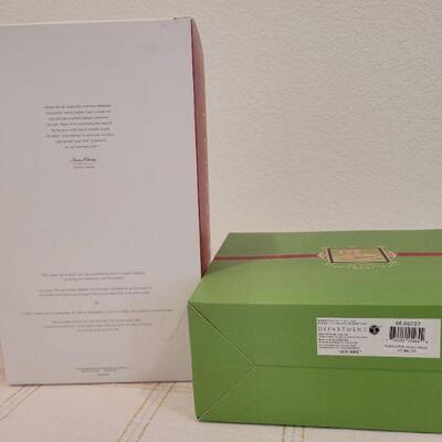 Lot 154: HALLMARK Christmas Deco 