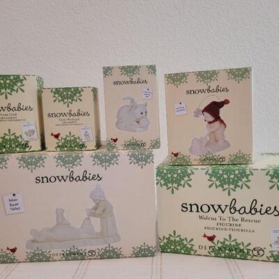 Lot 163: Dept. 56 SnowBabies Christmas Figures 
