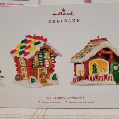Lot 171: Assorted HALLMARK Christmas Ornaments 