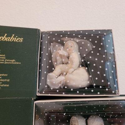 Lot 189: Assorted Dept. 56 SnowBabies Christmas Figures 