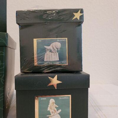 Lot 194: Assorted Dept. 56 SnowBabies Christmas Figures 