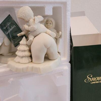 Lot 195: Assorted Dept. 56 SnowBabies Christmas Figures 