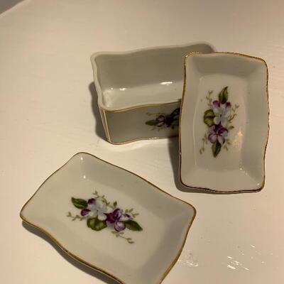 3 pieces Numbered 7 of 965, Norcrest “Sweet Violets”