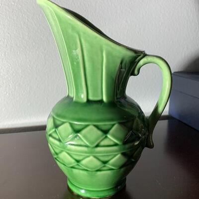 USA Numbered pitcher