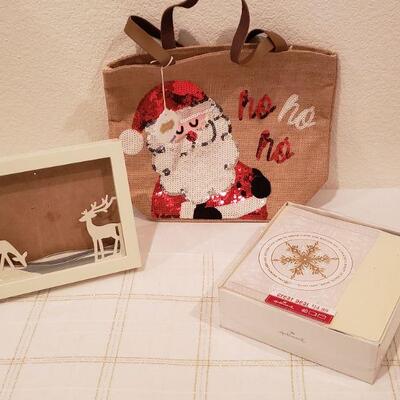 Lot 207: NEW Christmas Tote, Holiday Cards & Picture Frame