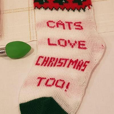 Lot 211: Cat Lovers Stocking, Christmas Cards and Pen