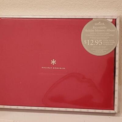Lot 216: NEW Christmas Memories Book and Animated Snowman 
