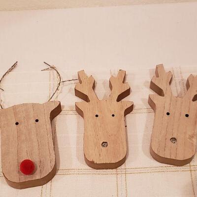 Lot 231: NEW Wood Christmas Deco (Reindeer need new batteries)