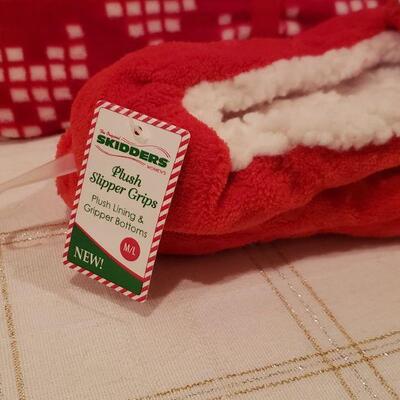 Lot 243: NEW Hallmark Holiday Throw and Slippers 