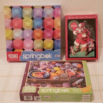 Lot 245: NEW (3) Puzzles for the Whole Family 