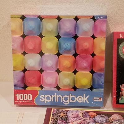Lot 245: NEW (3) Puzzles for the Whole Family 