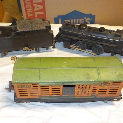 Pre- War Lionel Trains . Engine and accessories.