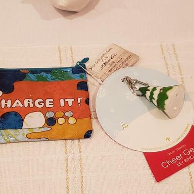 Lot 267: NEW Gift lot