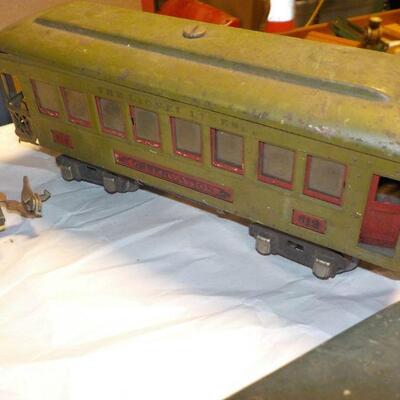 4- pre-war Lionel Trains....