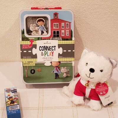 Lot 273: New Hallmark Gift Lot
