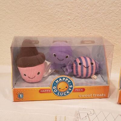 Lot 289: New Happy Go Lucky Friends & Mini Coloring Book