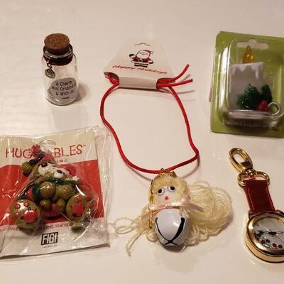 Lot 293: Holiday Jewelry Lot 