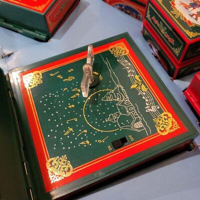 Lot 303: NOMA Music Box Collection 