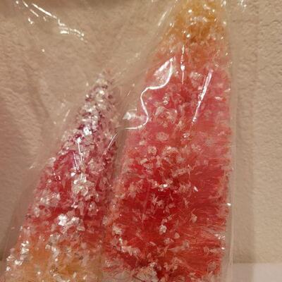 Lot 309: Dept. 56 Christmas Tree Deco