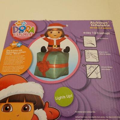 Lot 324: DORA THE EXPLORER Lit Christmas Yard Deco 