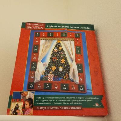 Lot 326: Lighted Magnetic Advent Christmas Calendar