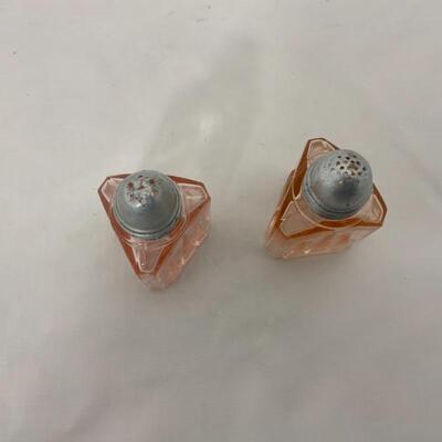 .139. Antique | Pink Depression | Art Deco Shakers
