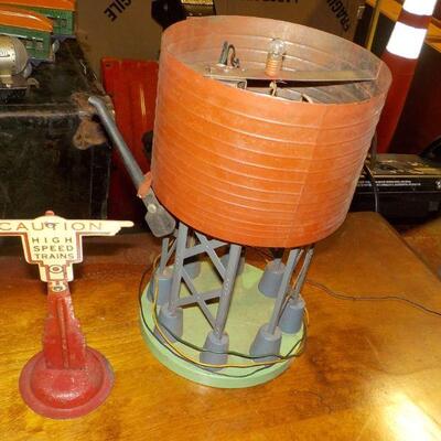 Wicked  COOL Lionel Pre-War model train accessories."