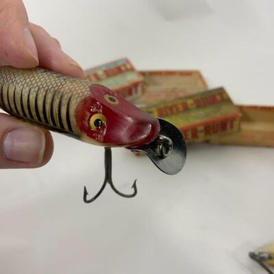 .167. Vintage | Two River Runt Floater Lures in box