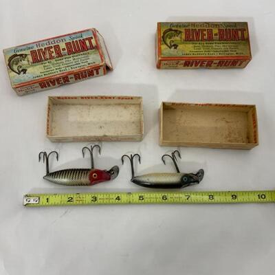 .167. Vintage | Two River Runt Floater Lures in box