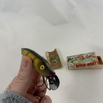 .172. Vintage | River Runt Spook Floater in Box | Catalogue