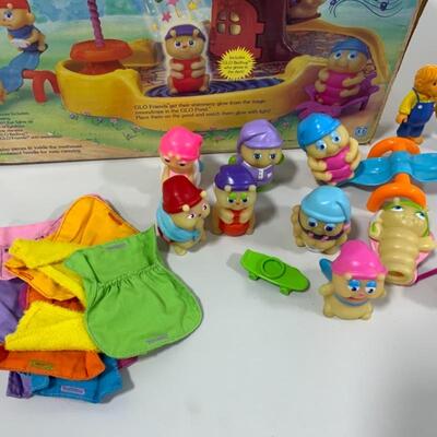 .203. Vintage | Musical Glo Land | Extra Figures