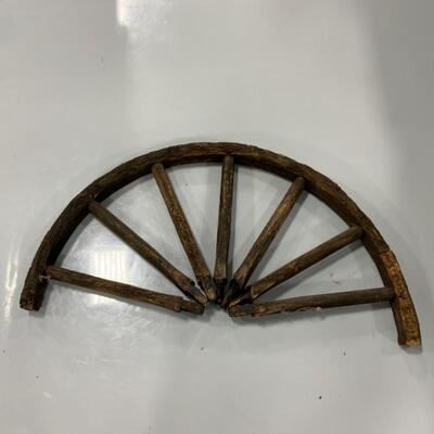 .211. Farm Fresh | Half Wagon Wheel