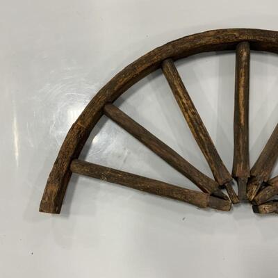 .211. Farm Fresh | Half Wagon Wheel