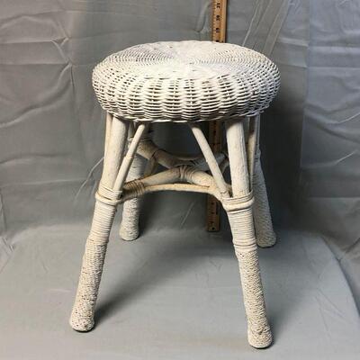 White Wicker Vanity Stool LOCAL PICKUP ONLY