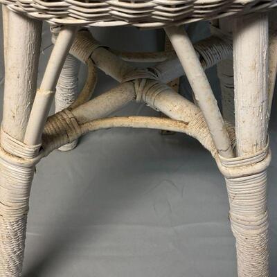 White Wicker Vanity Stool LOCAL PICKUP ONLY