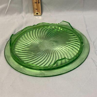 Anchor Hocking Swirl Uranium Cake Plate