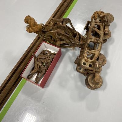 .224. Farm Fresh | Barn Pulley System 