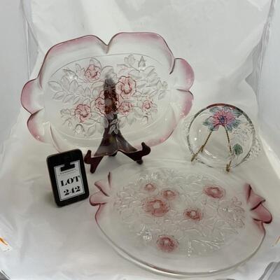 .242. Three Glass Serving Trays | Rosella