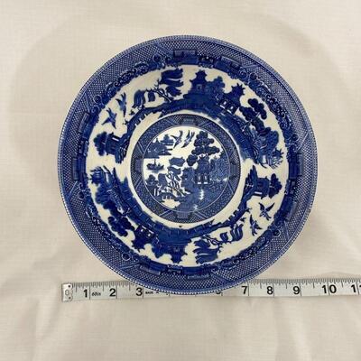 .245. Vintage | Johnson Bros | Blue Willow | 1960s