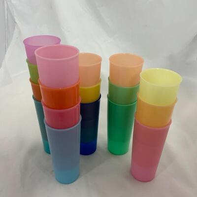 .250. Vintage | Seventeen Tupperware Cups