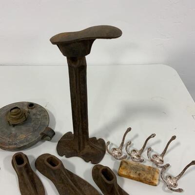 .254. Farm Fresh | Cobblerâ€™s Tool | Hooks | Metal Oil Lamp
