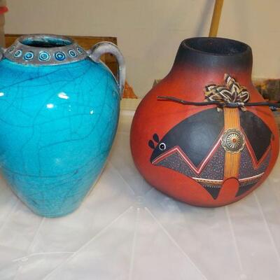 2 Real hand crafted Navaho Vases.