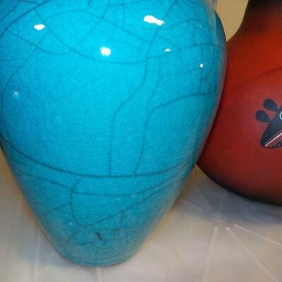 2 Real hand crafted Navaho Vases.