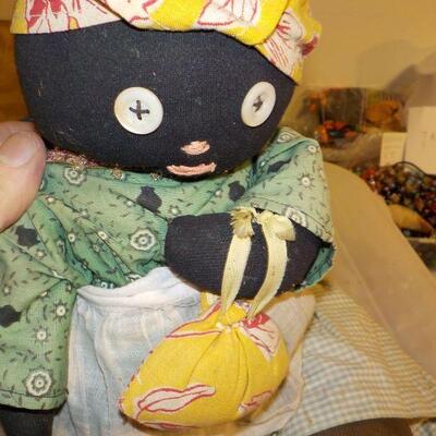 2 Hand made Bottle Dolls from the islands of Latin America.