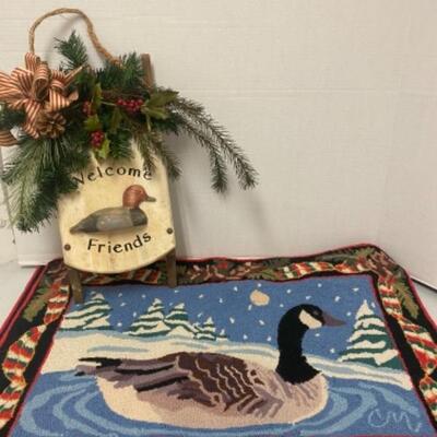 M 220 New Claire Murray Rug with Decorative Sleigh 