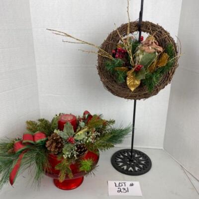 N - 231. Pineapple Wreath & Centerpiece with Red Glass Pedestal Base