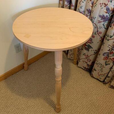 3 Leg corner table